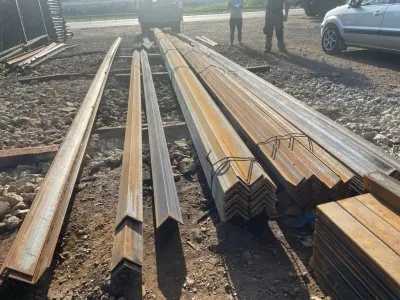 Уголок 180х180х11 мм купить в Москве