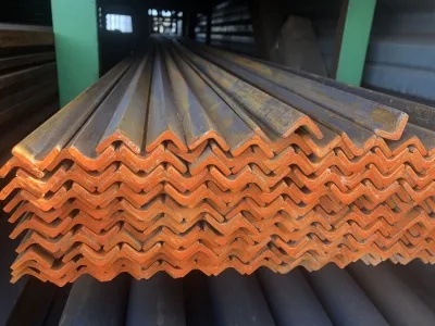 Уголок 125х125х10 мм купить в Москве